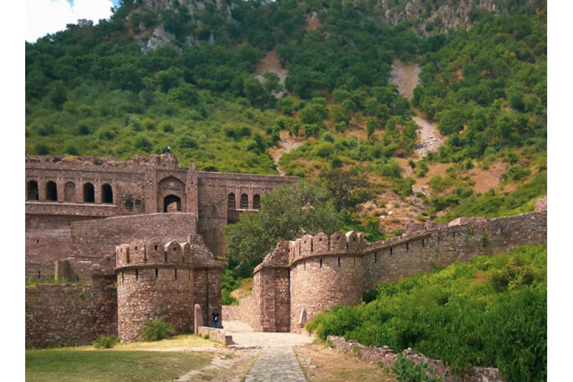 Bhangarh Abhaneri Same Day Tour